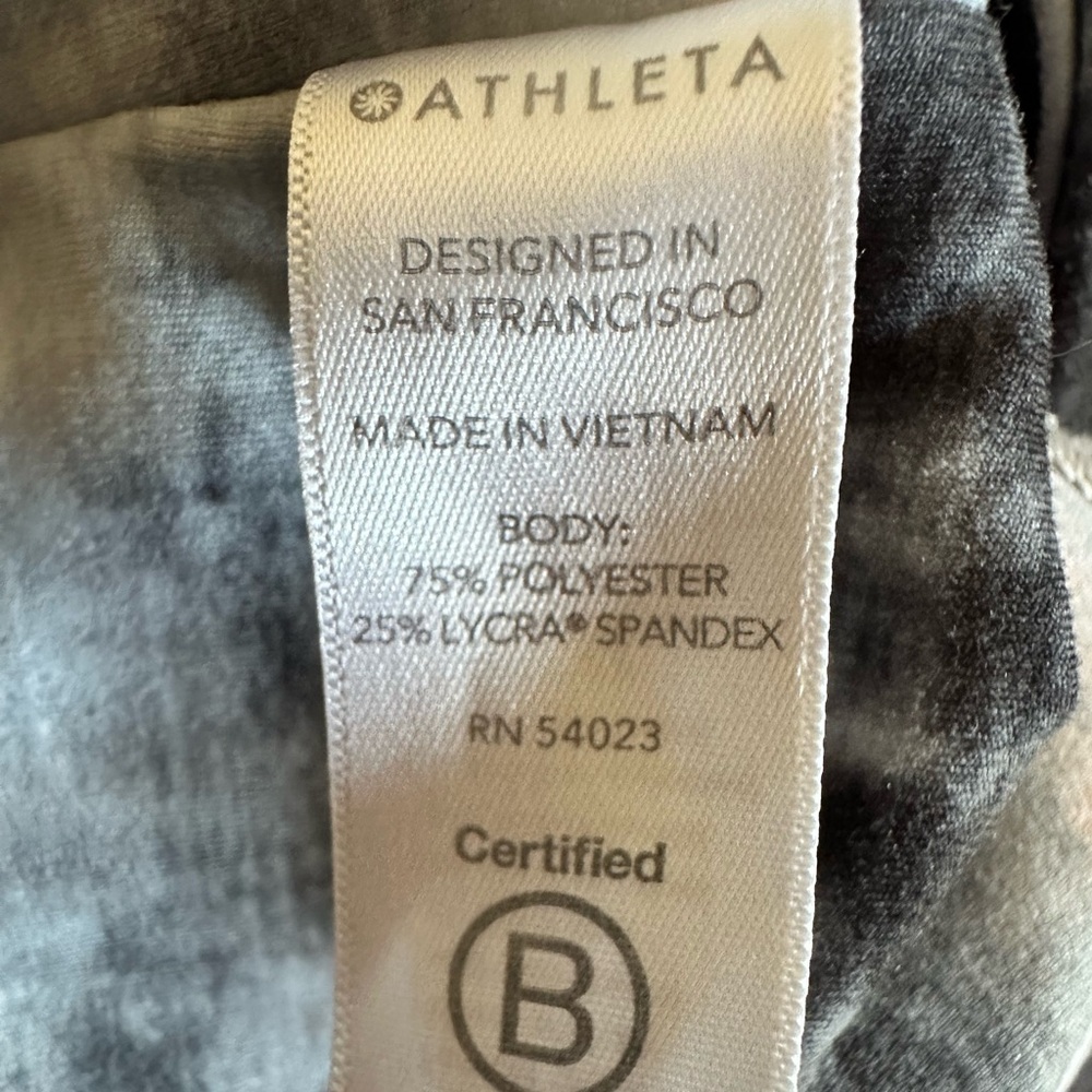 Athleta Elation 7/8 tights. tie dye leggings, size medium. - Picture 5 of 5
